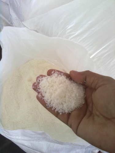 Low fat desiccated coconut powder